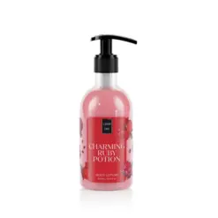 Lavish Care Body Lotion Charming Ruby Potion Κρέμα Σώματος & Χεριών, 300ml